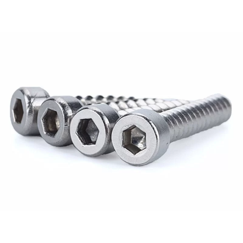 Набор саморезов DIN 912